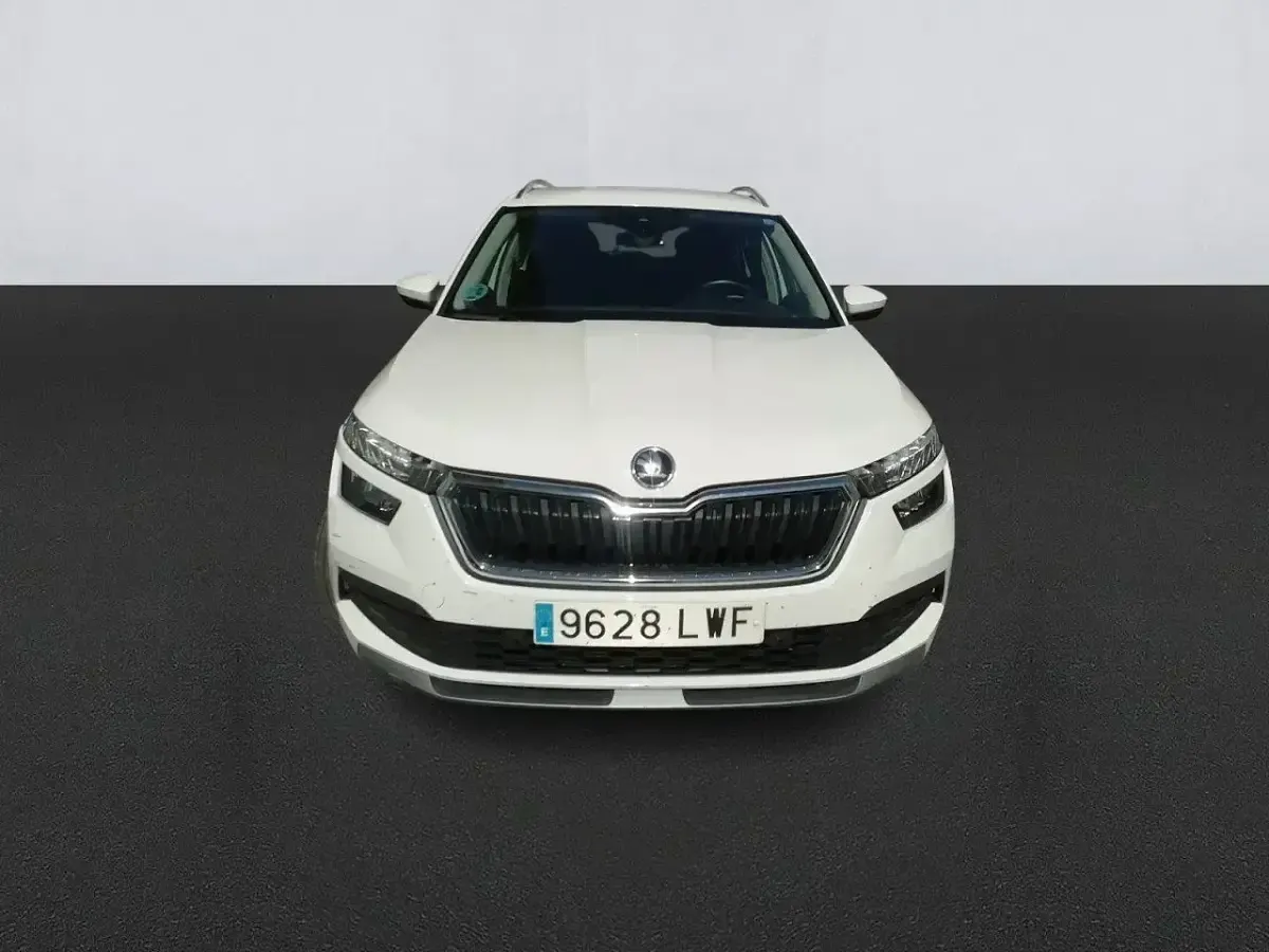 Usado Skoda Kamiq 95 CV (69 kW) 2022 Blanco SUV