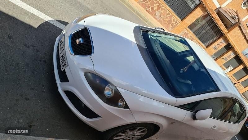 Blanco Usado 2013 Seat Leon Copa | 7700 € (Super precio) - Imagen 1/4