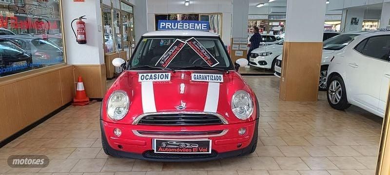 Rojo Usado 2004 Mini ONE Utilitario | 4790 € (Un poco caro) - Imagen 1/4