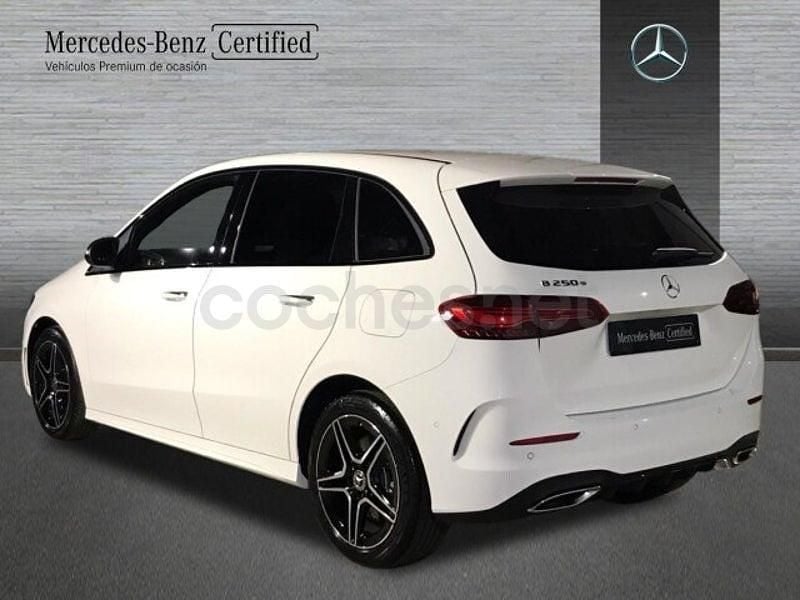 Usado Mercedes B250e AMG line 218 CV (160 kW) 2024 Blanco polar Monovolumen