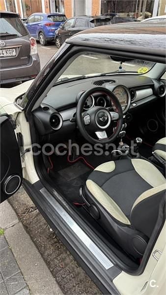 Käytetty Mini Cooper D 110 HP (80 kW) 2010 Valkoinen Viistoperä