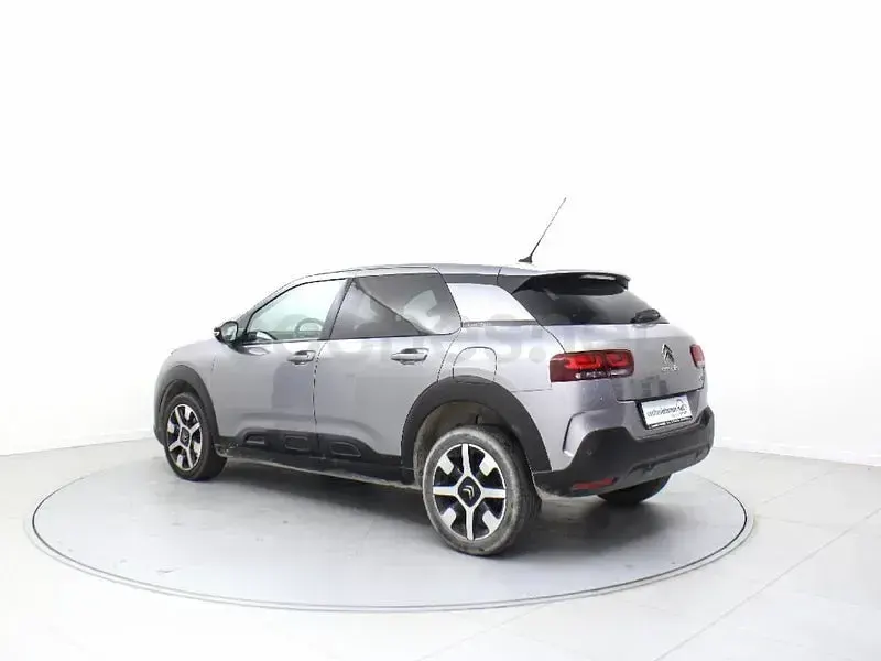 Usado Citroën C4 Shine 99 CV (72 kW) 2018 Gris / plata Berlina