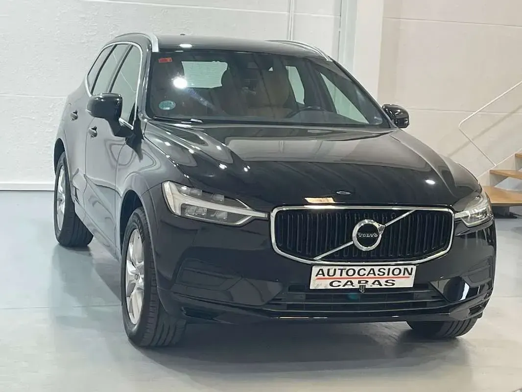 Usado Volvo XC60 Momentum 190 CV (139 kW) 2019 Negro SUV
