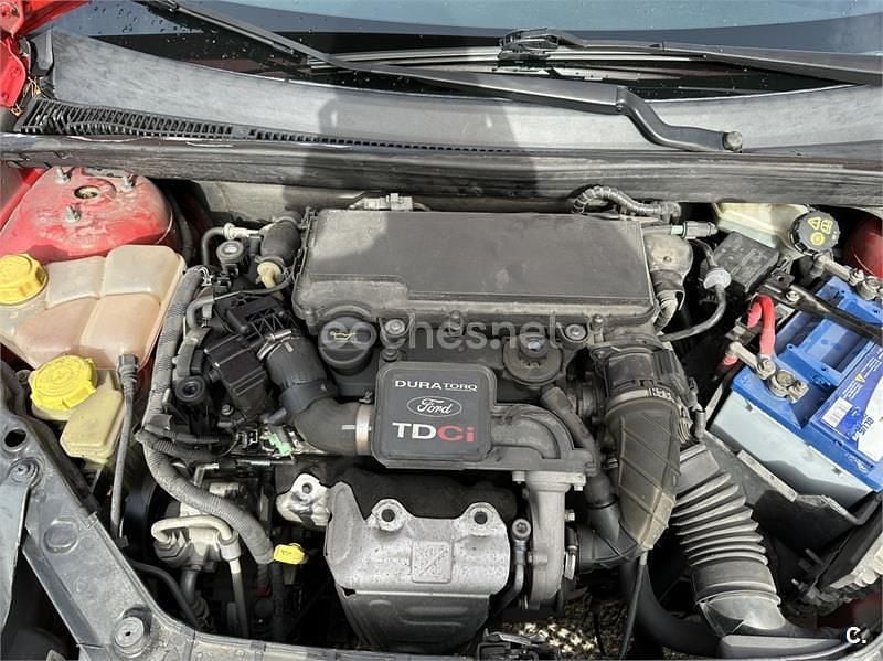 Usado Ford Fiesta Ambiente 68 CV (50 kW) 2007 Rojo Berlina