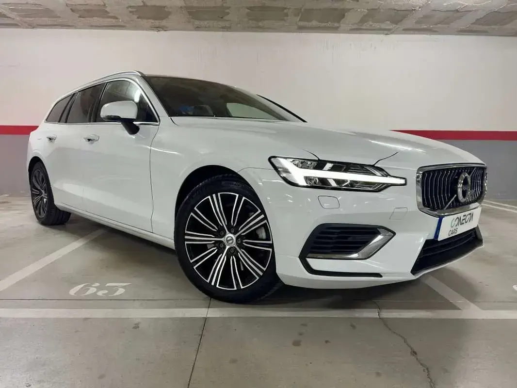 Usado Volvo V60 Inscription 341 CV (250 kW) 2020 Blanco Familiar