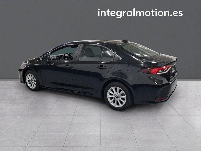 Usado Toyota Corolla Active 122 CV (89 kW) 2023 Negro Berlina