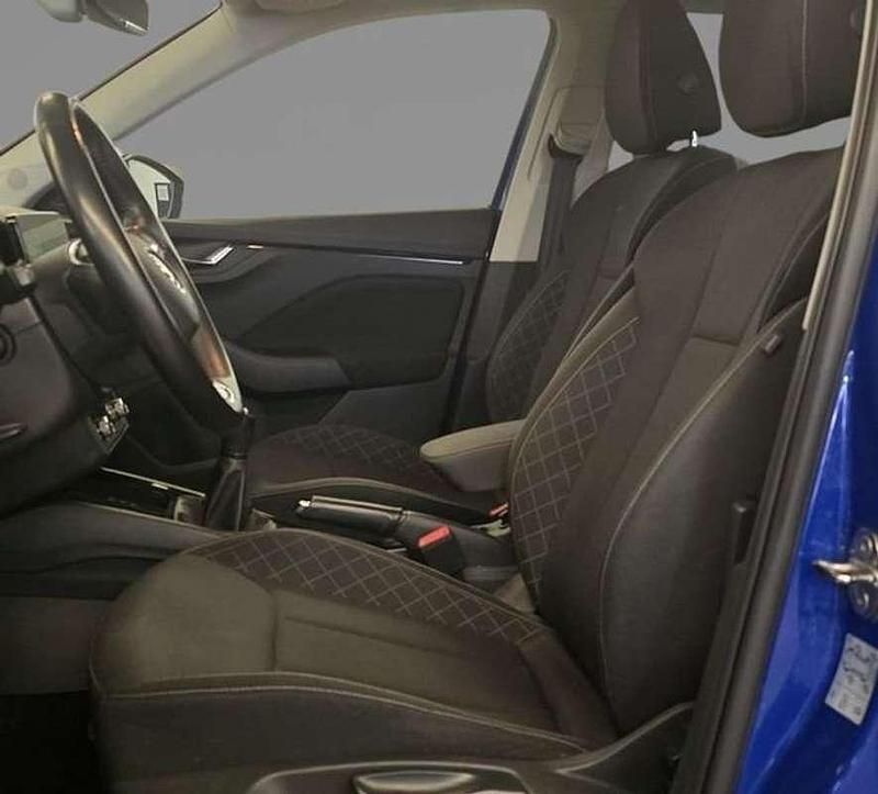 Usado Skoda Kamiq Ambition 110 CV (80 kW) 2023 Azul SUV