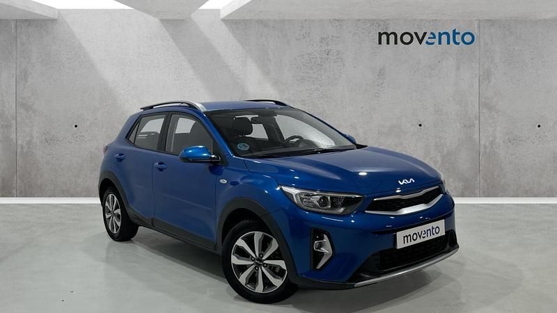 Usado Kia Stonic 84 CV (61 kW) 2023 Azul SUV