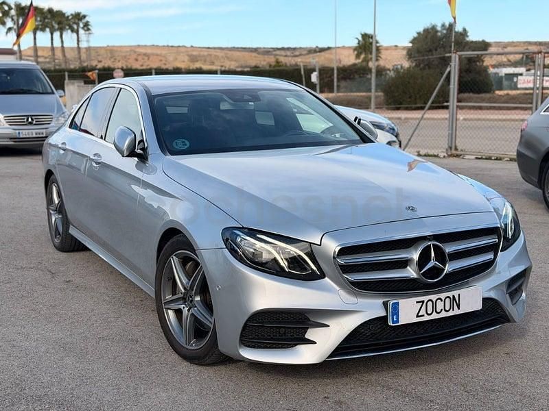 Gris / plata Usado 2019 Mercedes E220 Berlina | 29.980 € (Buen precio) - Imagen 1/4