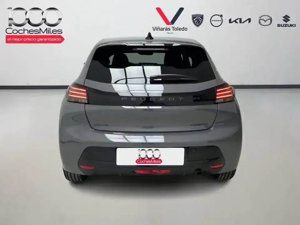 Usado Peugeot 208 Allure 110 CV (80 kW) 2025 Gris Utilitario