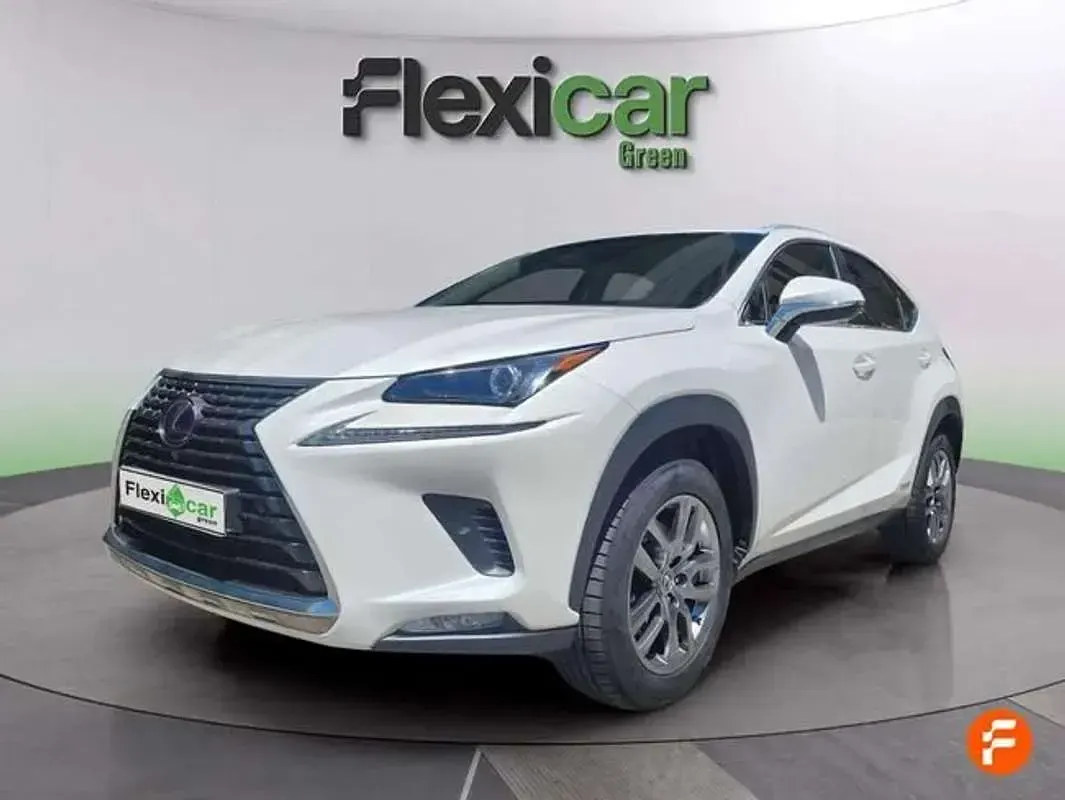 Usado Lexus NX300h Executive Line 197 CV (144 kW) 2019 Blanco SUV