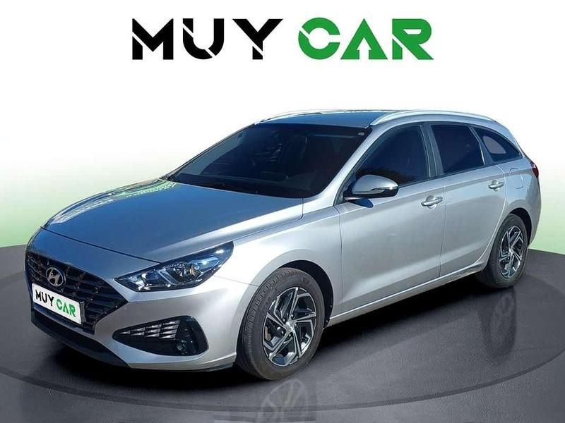 Usado Hyundai i30 116 CV (85 kW) 2021 Gris Utilitario