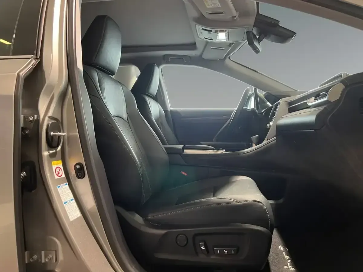 Usado Lexus RX450h Executive Line 313 CV (230 kW) 2020 Gris SUV