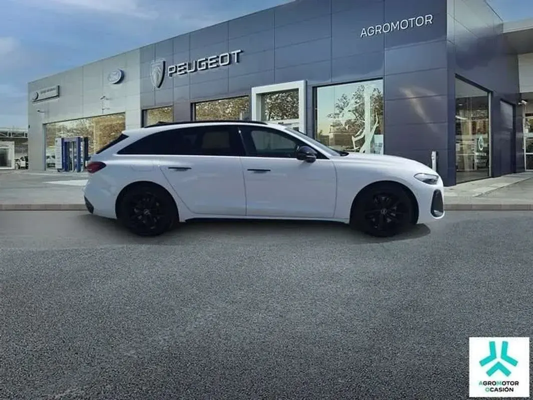 Usado Audi A5 207 CV (152 kW) 2024 Blanco Familiar