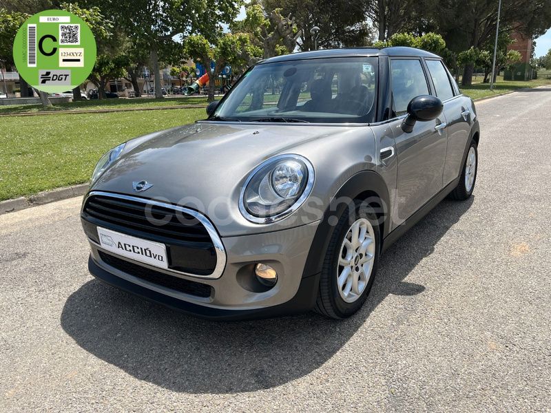 Usado Mini Cooper 136 CV (100 kW) 2016 Gris / plata Utilitario