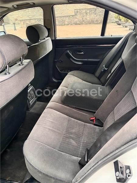 Gris / plata Usado 2000 Ford Focus Ghia Berlina | 950 € (Super precio) - Imagen 1/4