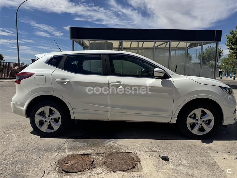 Usado Nissan Qashqai Acenta 115 CV (84 kW) 2018 Blanco SUV