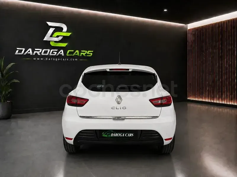 Usado Renault Clio IV LIMITED 76 CV (55 kW) 2019 Blanco Berlina