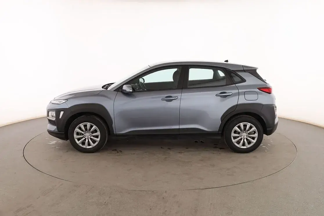 Usado Hyundai Kona 120 CV (88 kW) 2020 Gris SUV