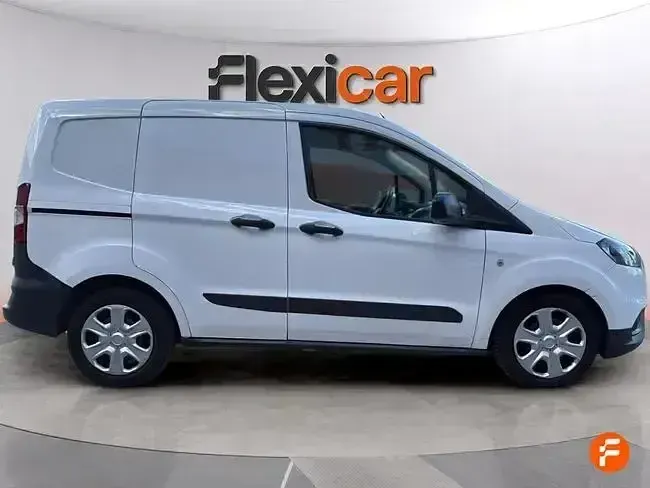 Usado Ford Transit Courier Trend 100 CV (73 kW) 2022 Blanco Van
