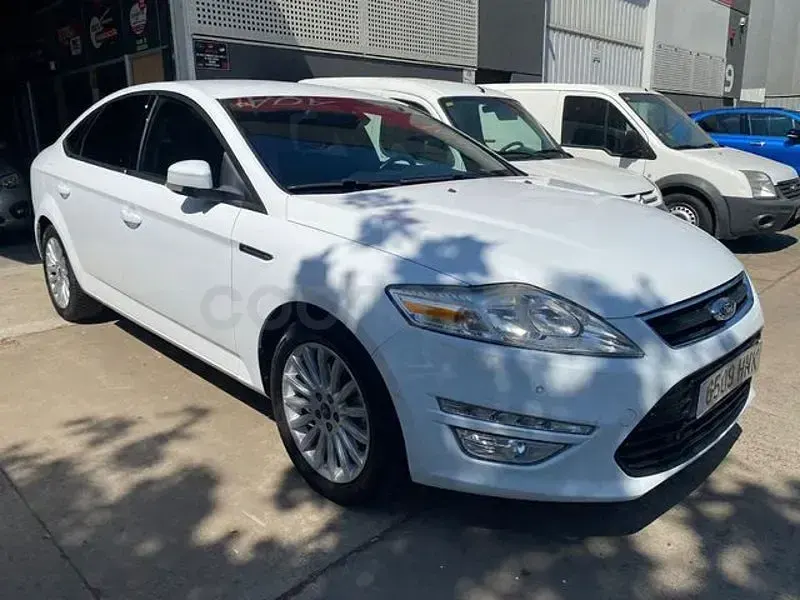 Usado Ford Mondeo Limited 116 CV (85 kW) 2012 Blanco Berlina