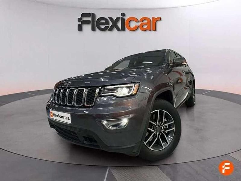 Usado Jeep Grand Cherokee Overland 286 CV (210 kW) 2018 Gris SUV