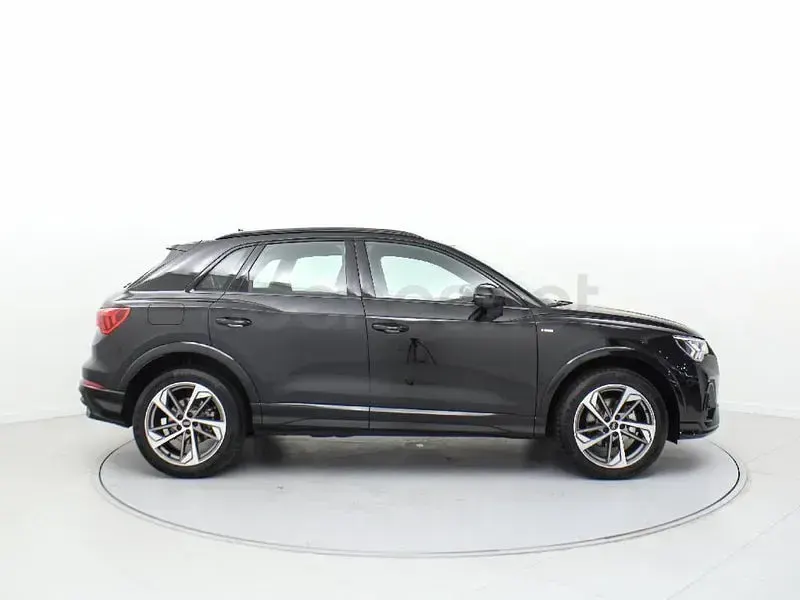 Usado Audi Q3 150 CV (110 kW) 2025 Negro SUV