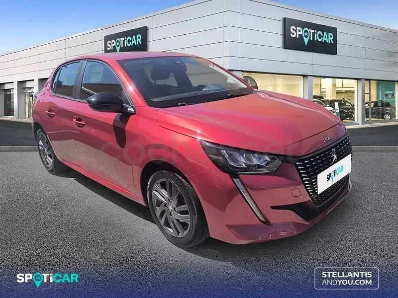 Usado Peugeot 208 Active 75 CV (55 kW) 2022 Rojo Utilitario