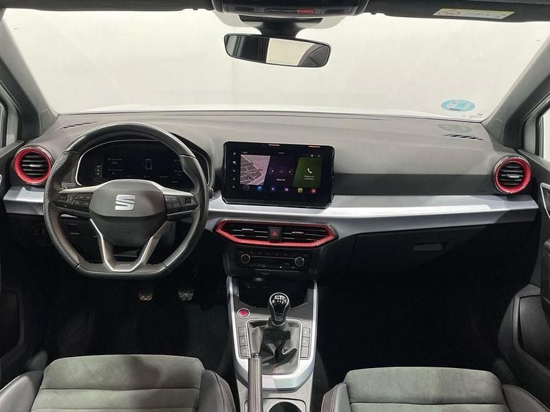 Usado Seat Arona FR 115 CV (84 kW) 2024 Blanco SUV