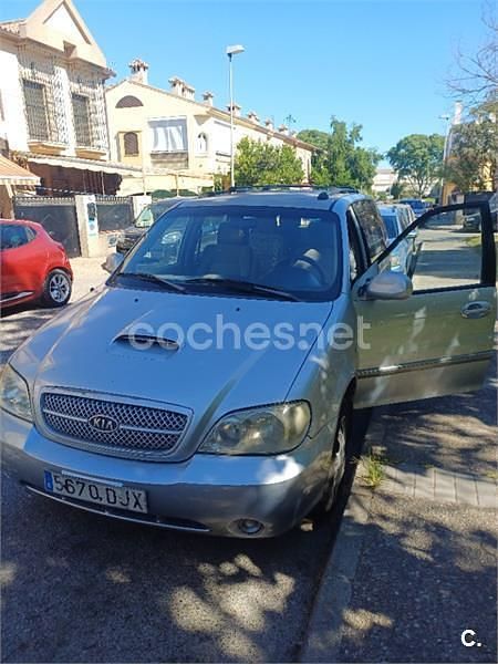 Gris / plata Usado 2005 Kia Carnival LX Monovolumen | 2900 € (Buen precio) - Imagen 1/4
