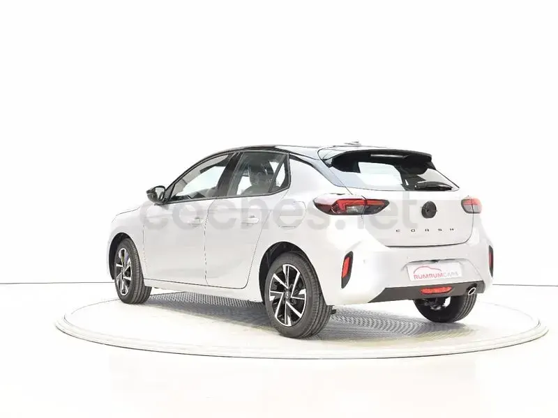 Nuevo Opel Corsa 100 CV (73 kW) 2026 Gris / plata Utilitario