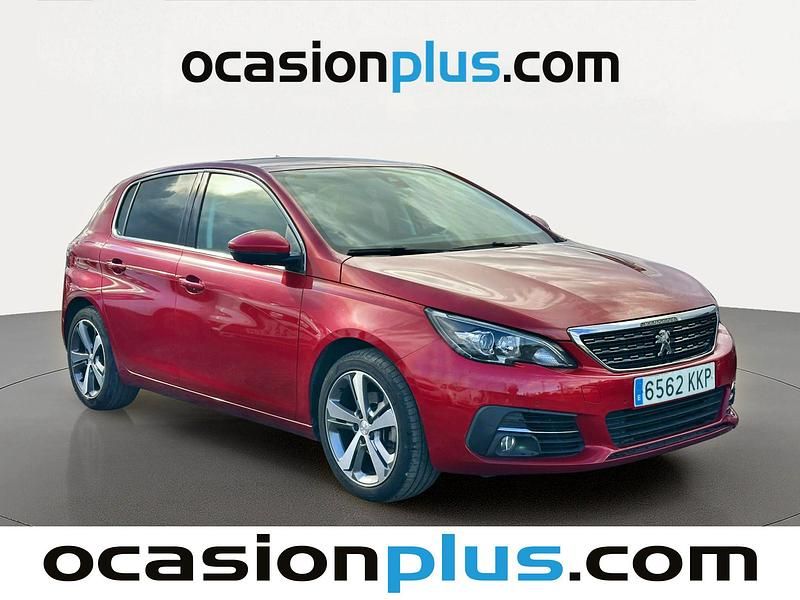 Usado Peugeot 308 Allure 131 CV (96 kW) 2018 Rojo Utilitario