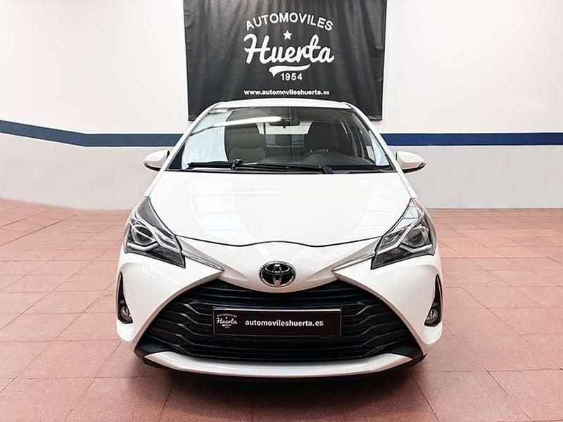 Begagnad Toyota Yaris Active 69 HK (50 kW) 2018 Vit Halvkombi