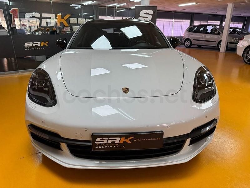 Usado Porsche Panamera Sport Turismo 330 CV (242 kW) 2018 Blanco Familiar