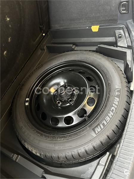 Usado VW Touran Advance 105 CV (77 kW) 2012 Azul Monovolumen