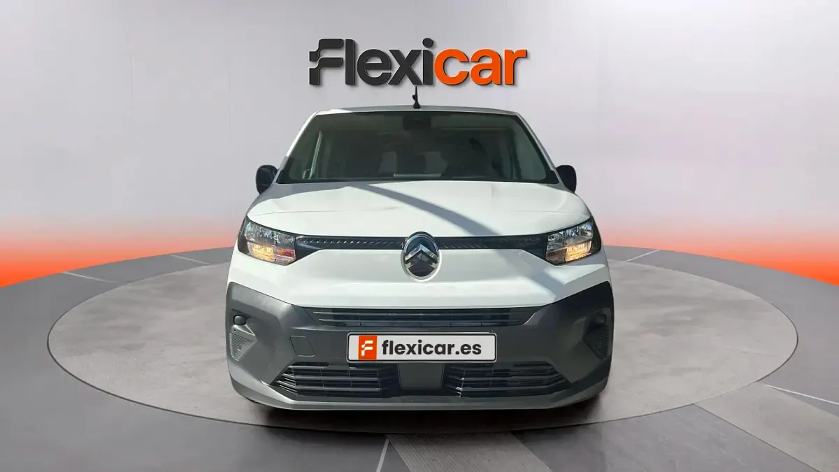 Usado Citroën Berlingo 102 CV (75 kW) 2024 Blanco Monovolumen