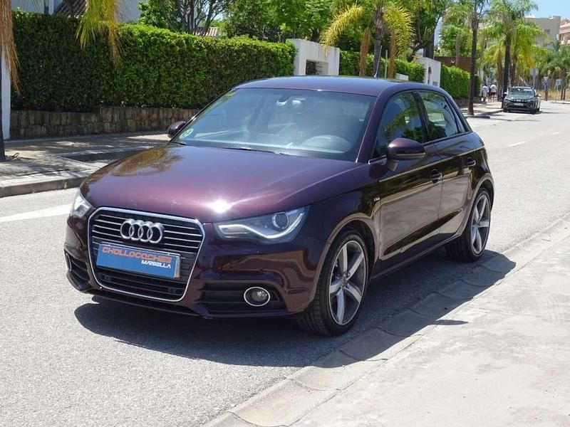 Granate Usado 2012 Audi A1 Sportback Attraction Utilitario | 11.900 € (Precio justo) - Imagen 1/4