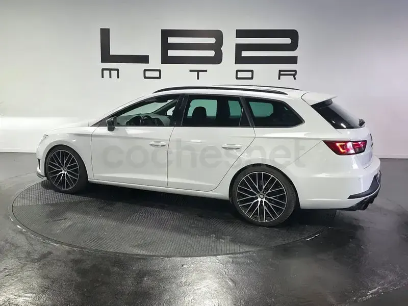 Usado Seat Leon CUPRA 290 CV (213 kW) 2016 Blanco Familiar