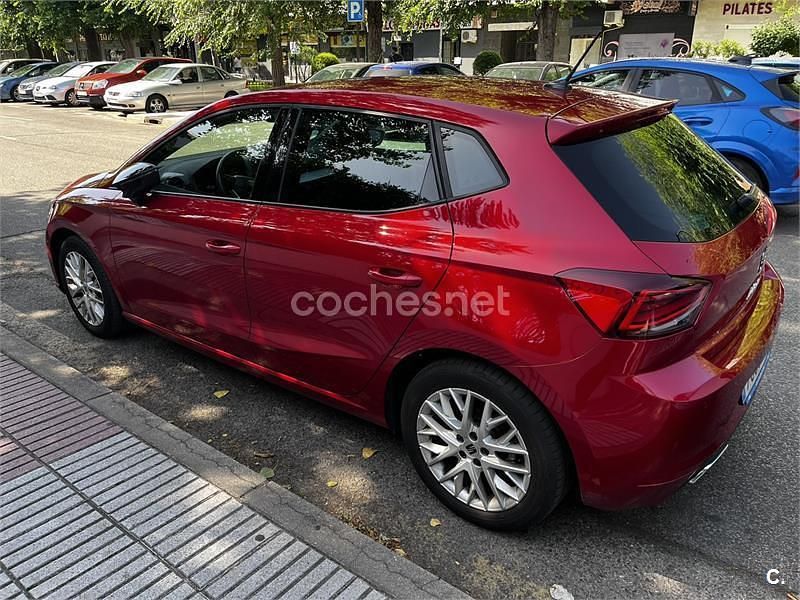 Usado Seat Ibiza FR 110 CV (80 kW) 2022 Rojo Utilitario