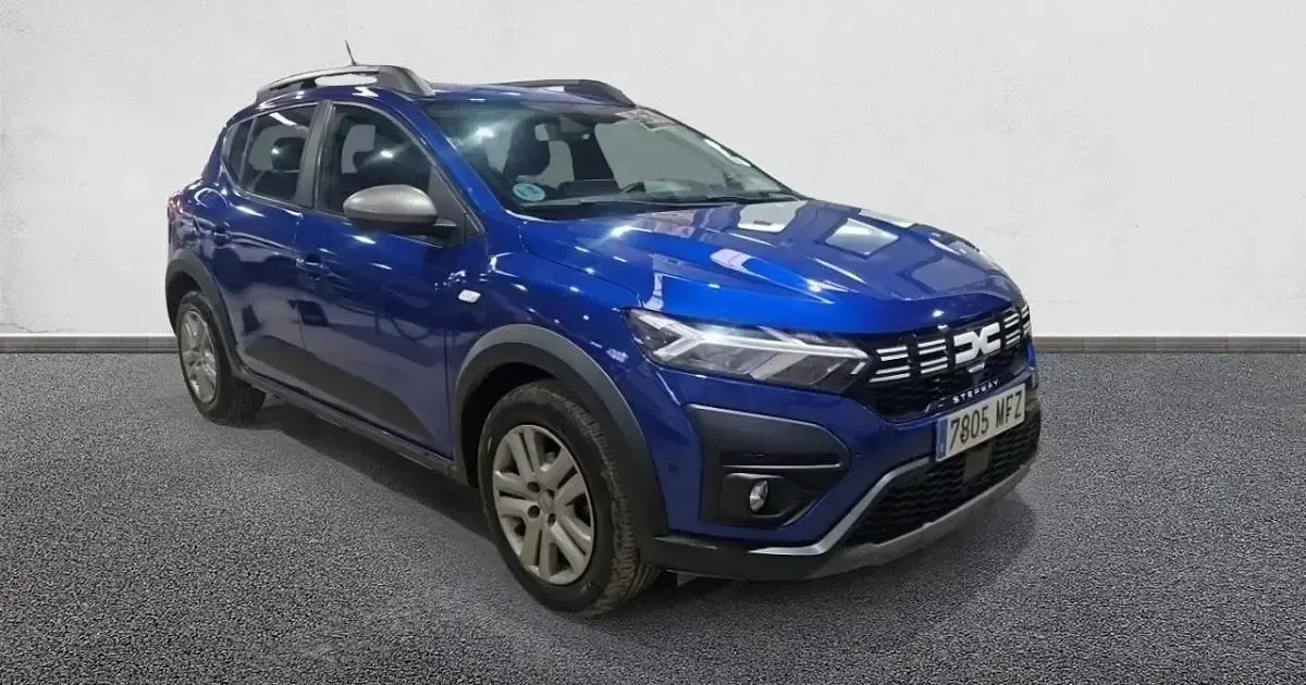 Käytetty Dacia Sandero Essentiel 91 HP (66 kW) 2023