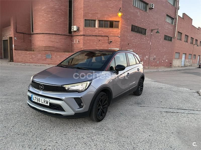 Usado Opel Crossland X GS Line 110 CV (80 kW) 2021 Gris / plata SUV