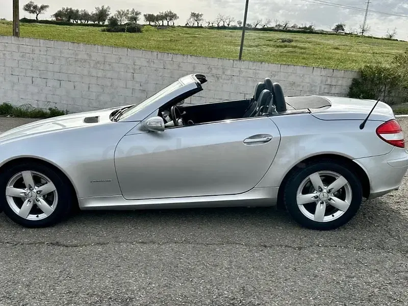 Usado Mercedes SLK200 163 CV (119 kW) 2005 Gris / plata Descapotable