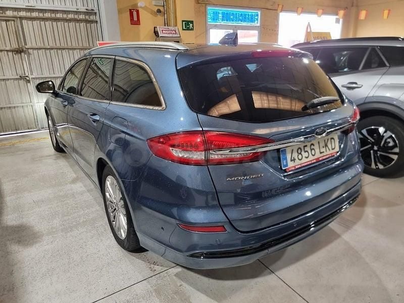 Usado Ford Mondeo Titanium 150 CV (110 kW) 2020 Azul Familiar