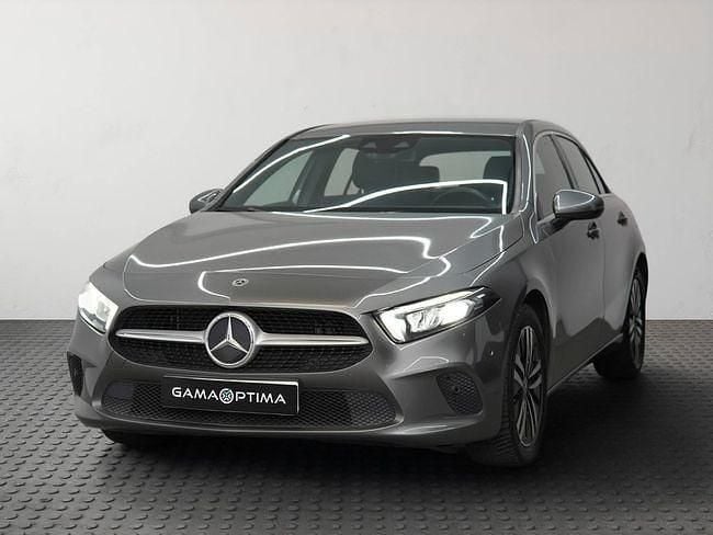 Usado Mercedes A250 218 CV (160 kW) 2021 Gris / plata Berlina
