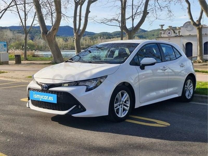 Usado Toyota Corolla Active 122 CV (89 kW) 2022 Blanco Berlina