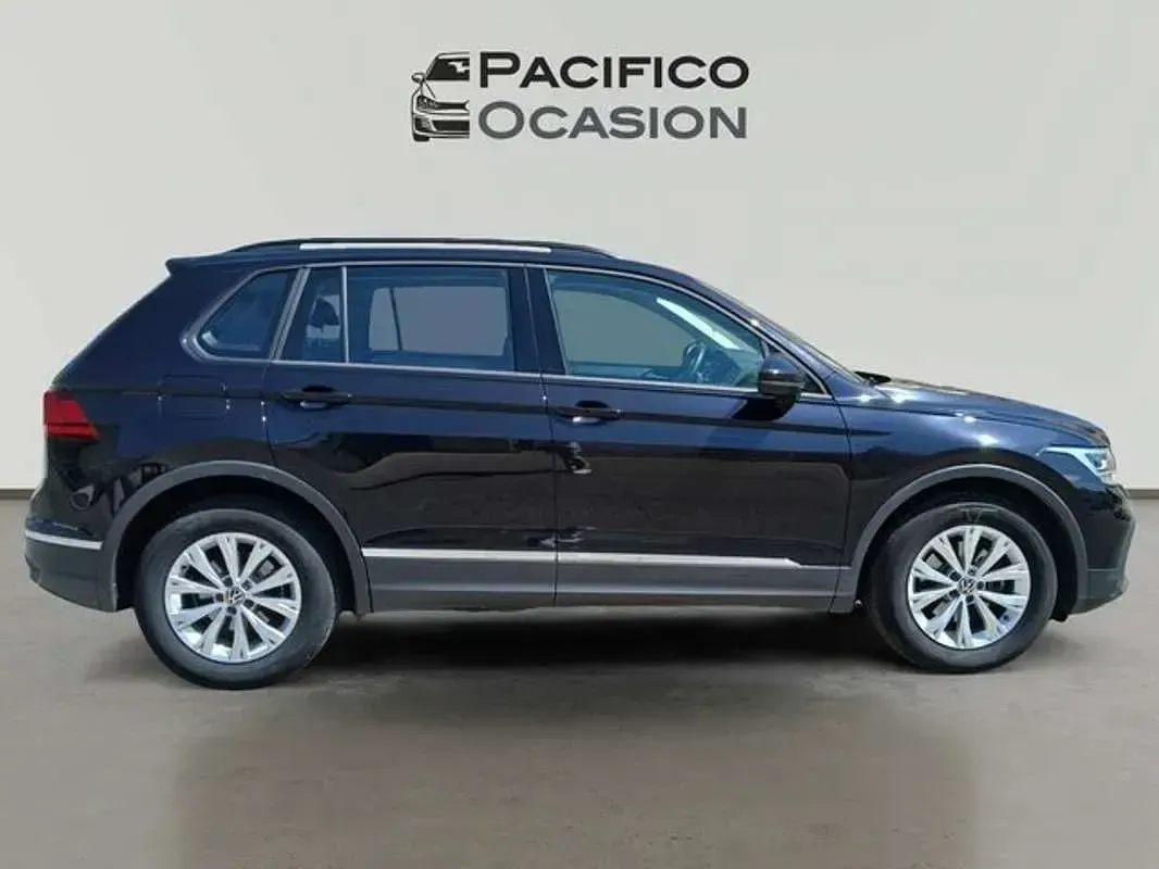 Usado VW Tiguan 131 CV (96 kW) 2022 Negro SUV