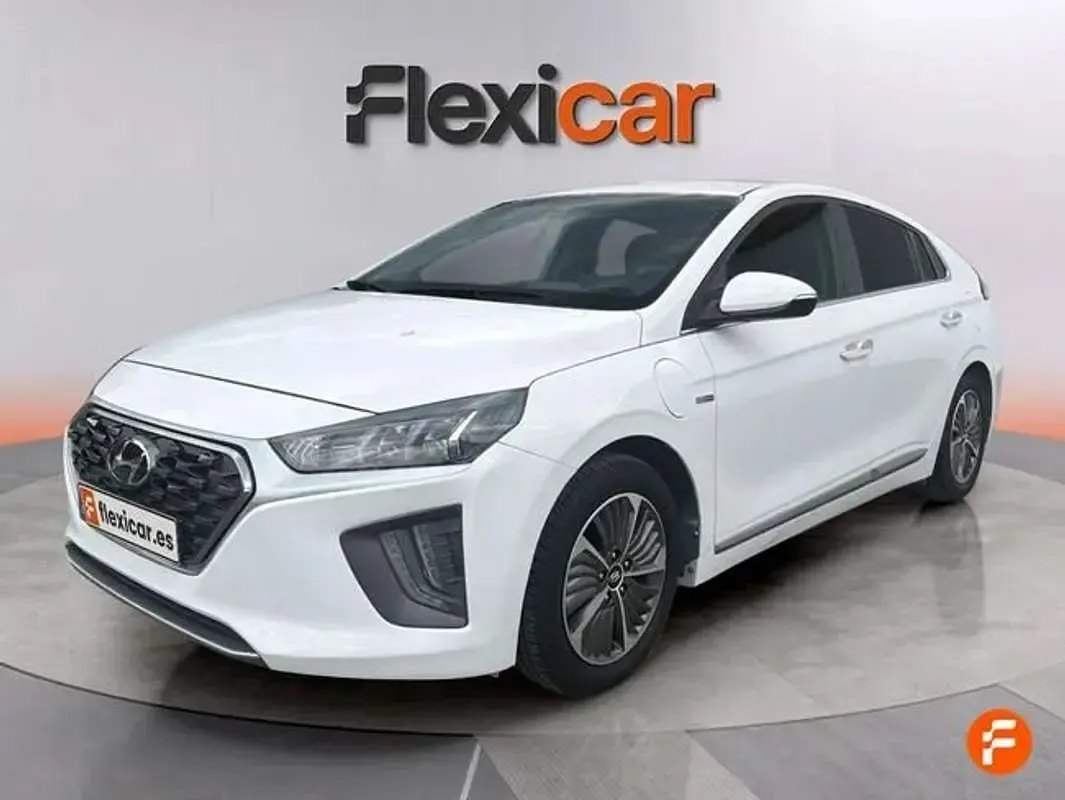 Usado Hyundai Ioniq 141 CV (103 kW) 2020 Beige Utilitario