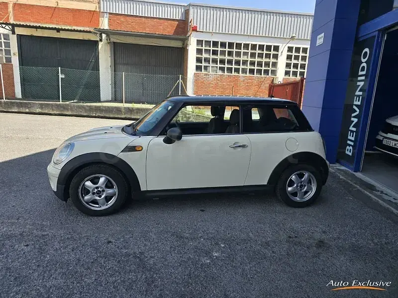 Usado Mini ONE 75 CV (55 kW) 2009 Blanco Utilitario