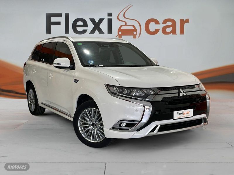 Blanco Usado 2019 Mitsubishi Outlander P-HEV SUV | 23.890 € (Caro) - Imagen 1/4