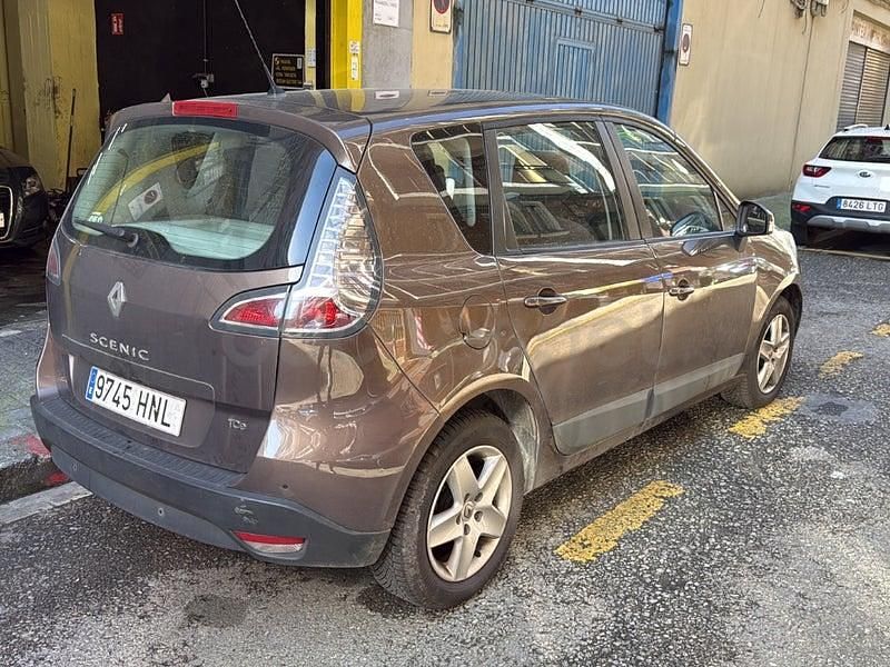 Usado Renault Scénic III Authentique 115 CV (84 kW) 2013 Beige Monovolumen